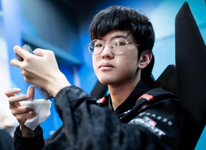 BC.Game 暗示签下 rain